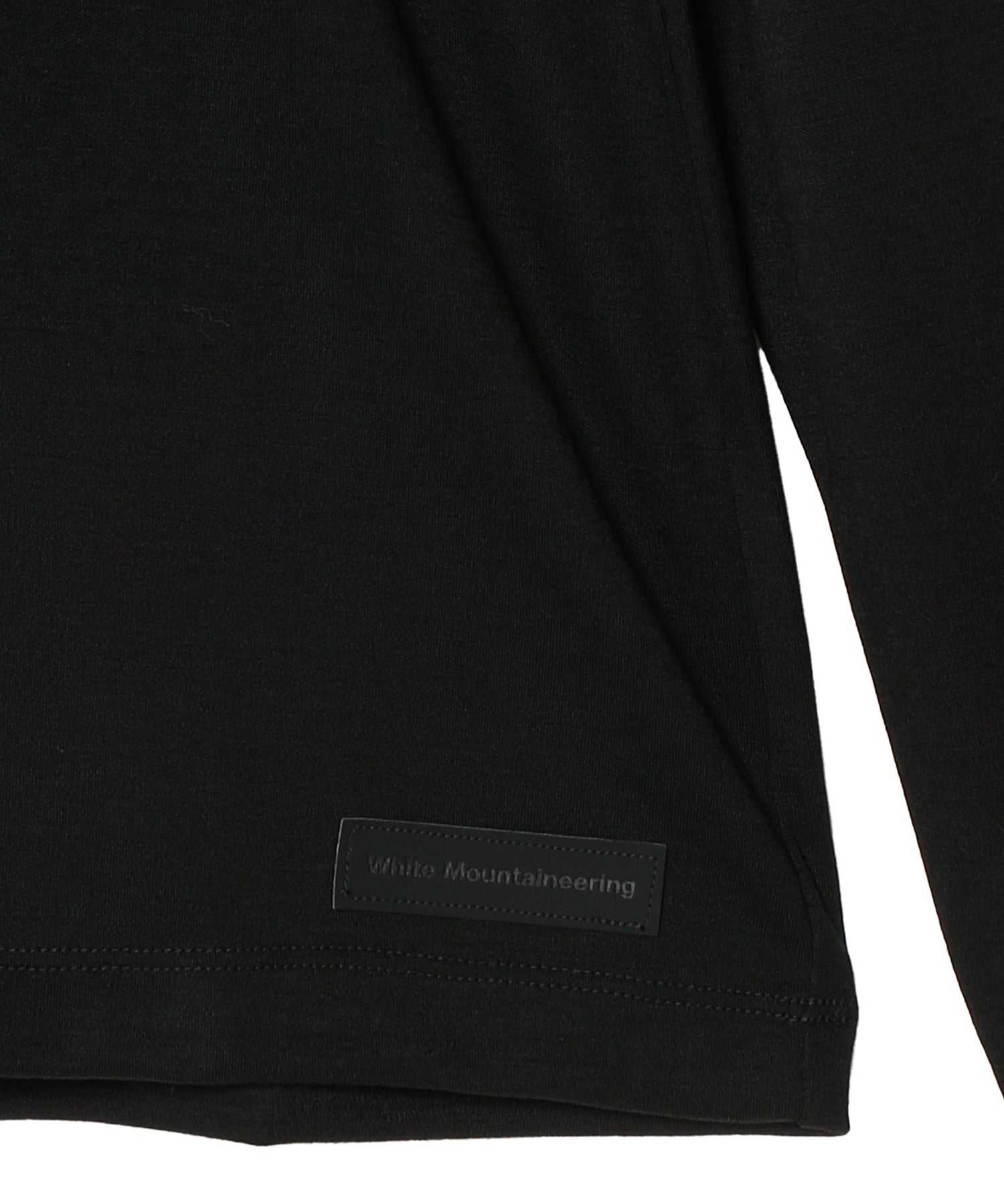 CREW NECK LONG SLEEVE T-SHIRT