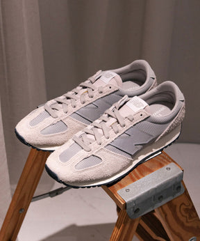 スウェードx合成繊維x合成皮革 Newbalance U471
