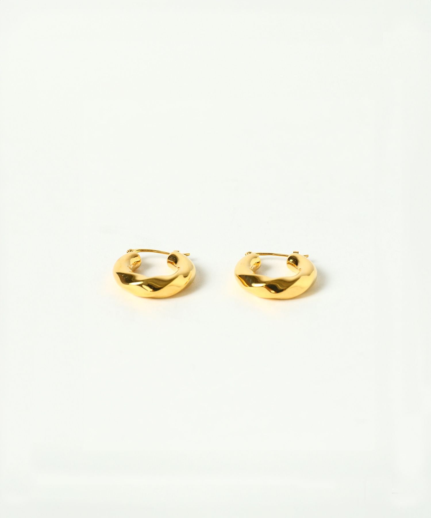 TWIST SMALL HOOP EARRINGS