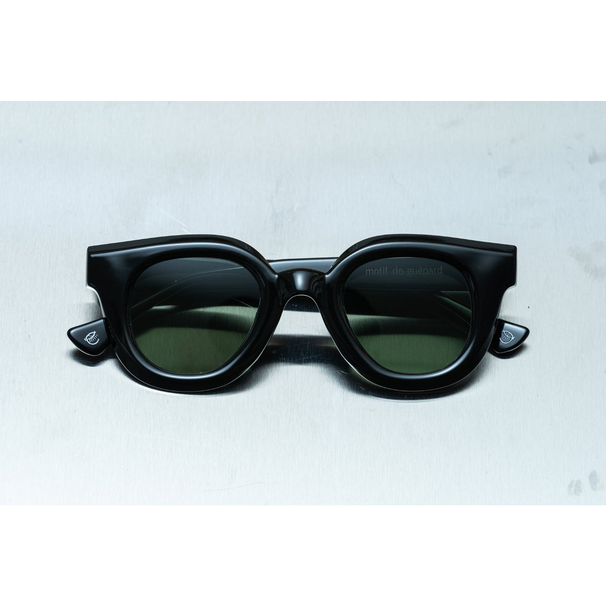 gp-m1_n_1200x1200_crop_center.