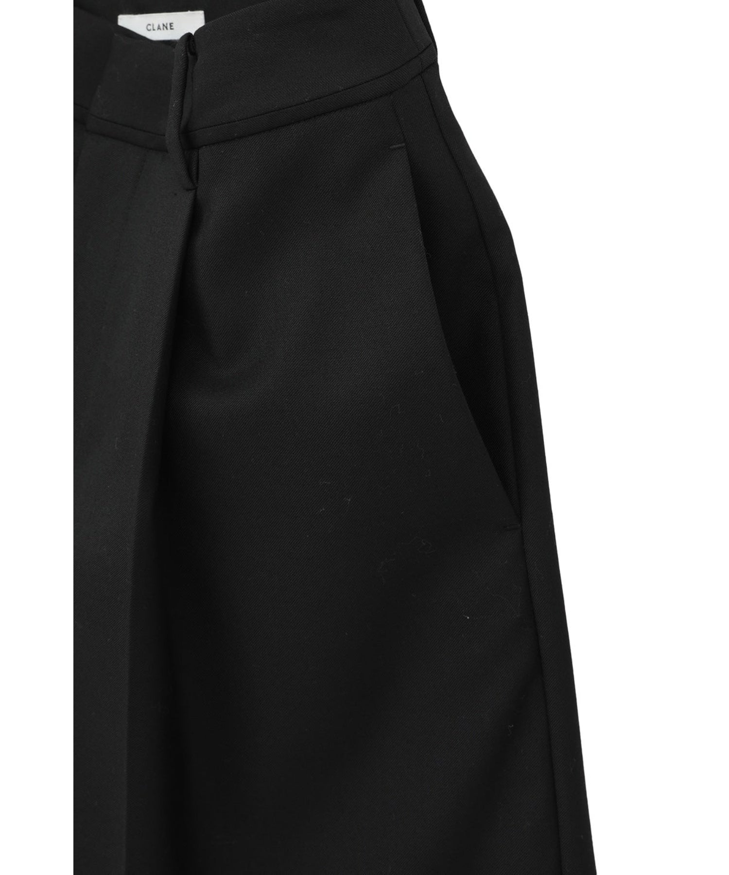 LOW WAIST HALF PANTS