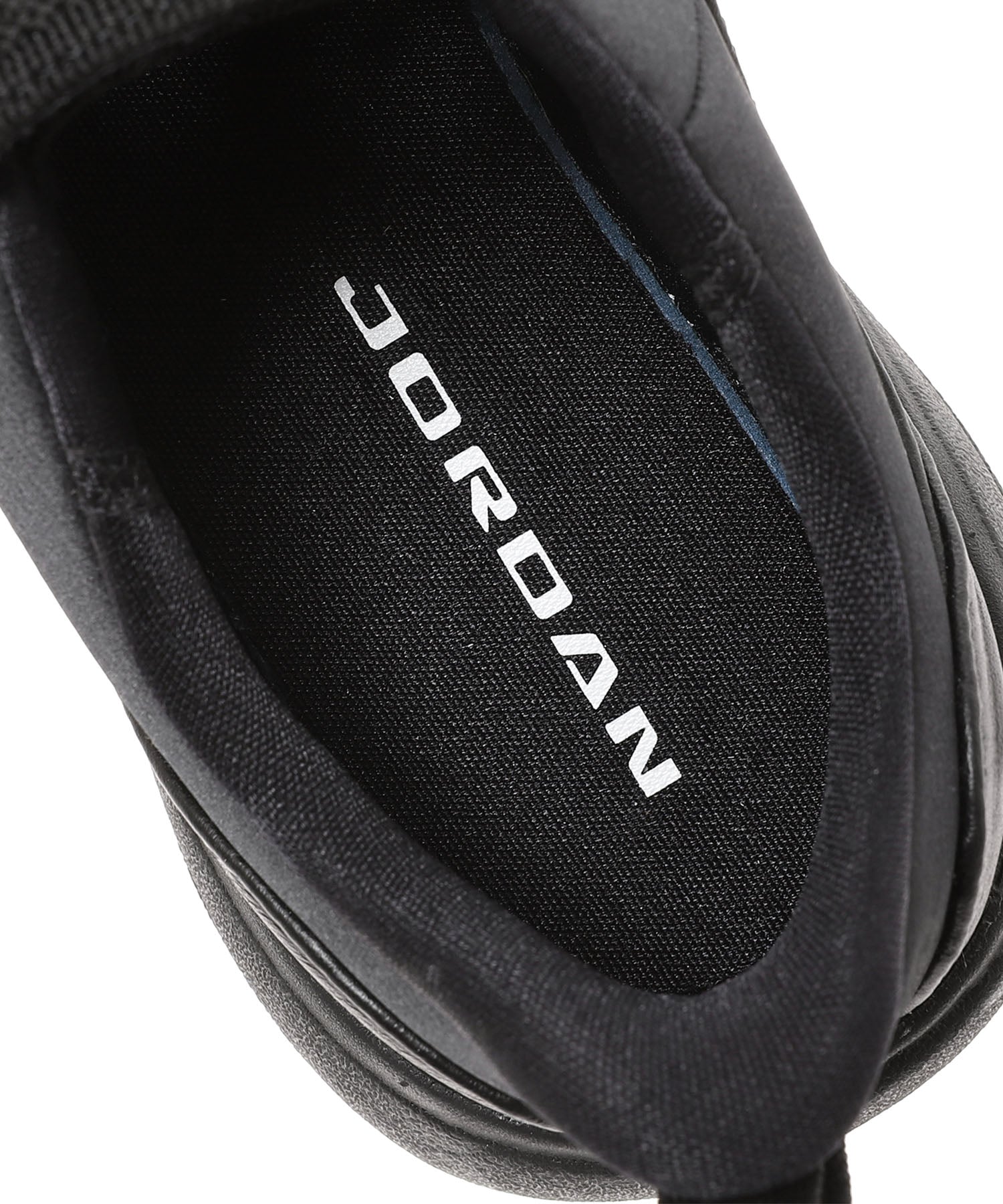 WMNS JORDAN POINTE