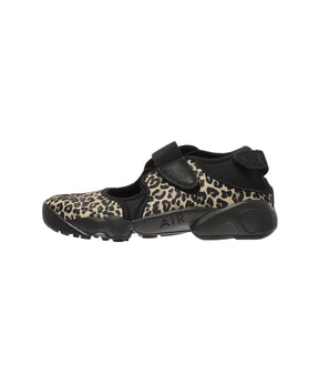 WMNS AIR RIFT