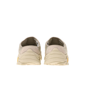 MOAB 2 SLIDE QUILTED SE