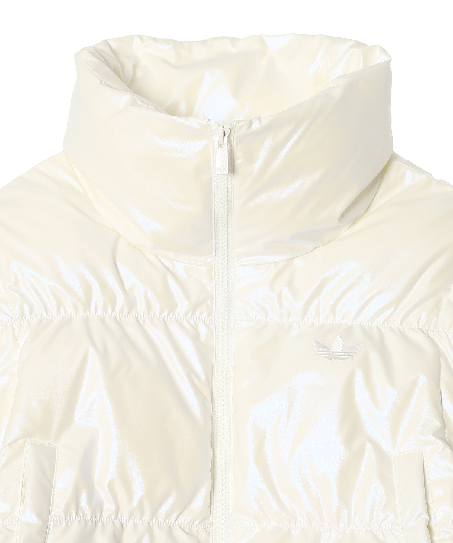 ESSENTIALS グロッシー 2-in-1スタイル クロップド丈 パファー