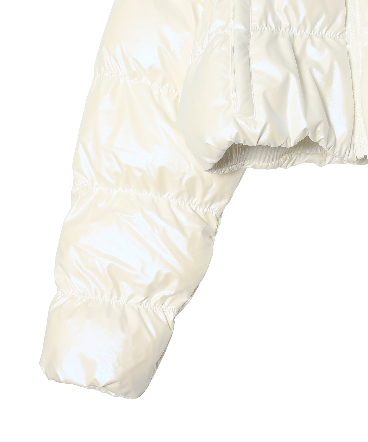 ESSENTIALS グロッシー 2-in-1スタイル クロップド丈 パファー