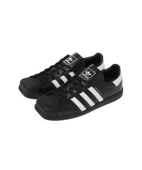 Superstar Sq