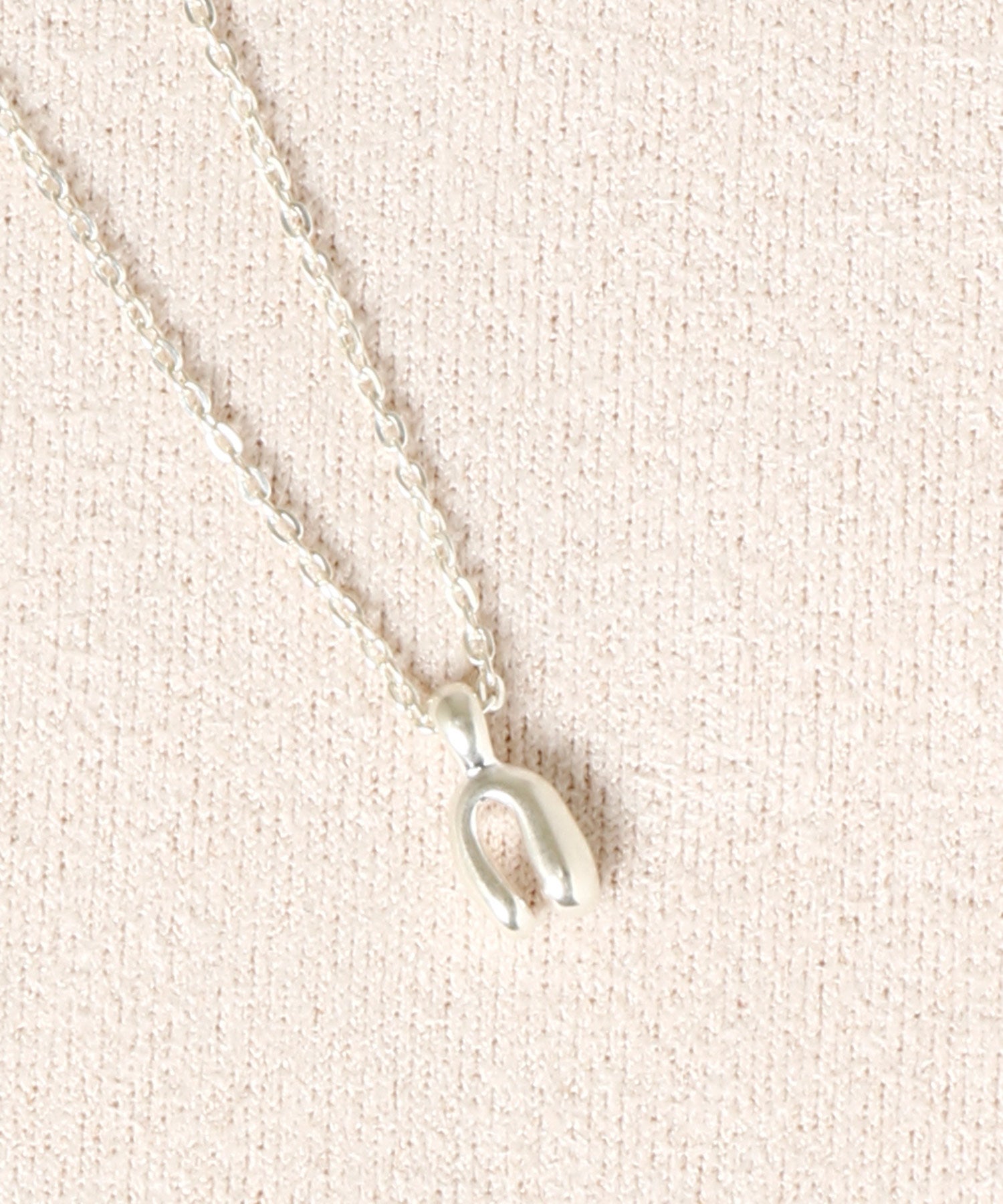 TINY ARCH NECKLACE SV