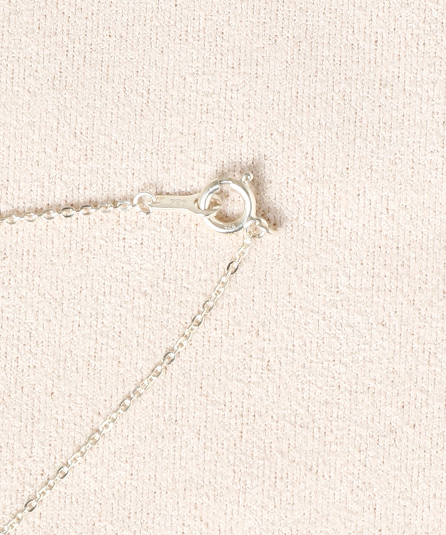 TINY ARCH NECKLACE SV