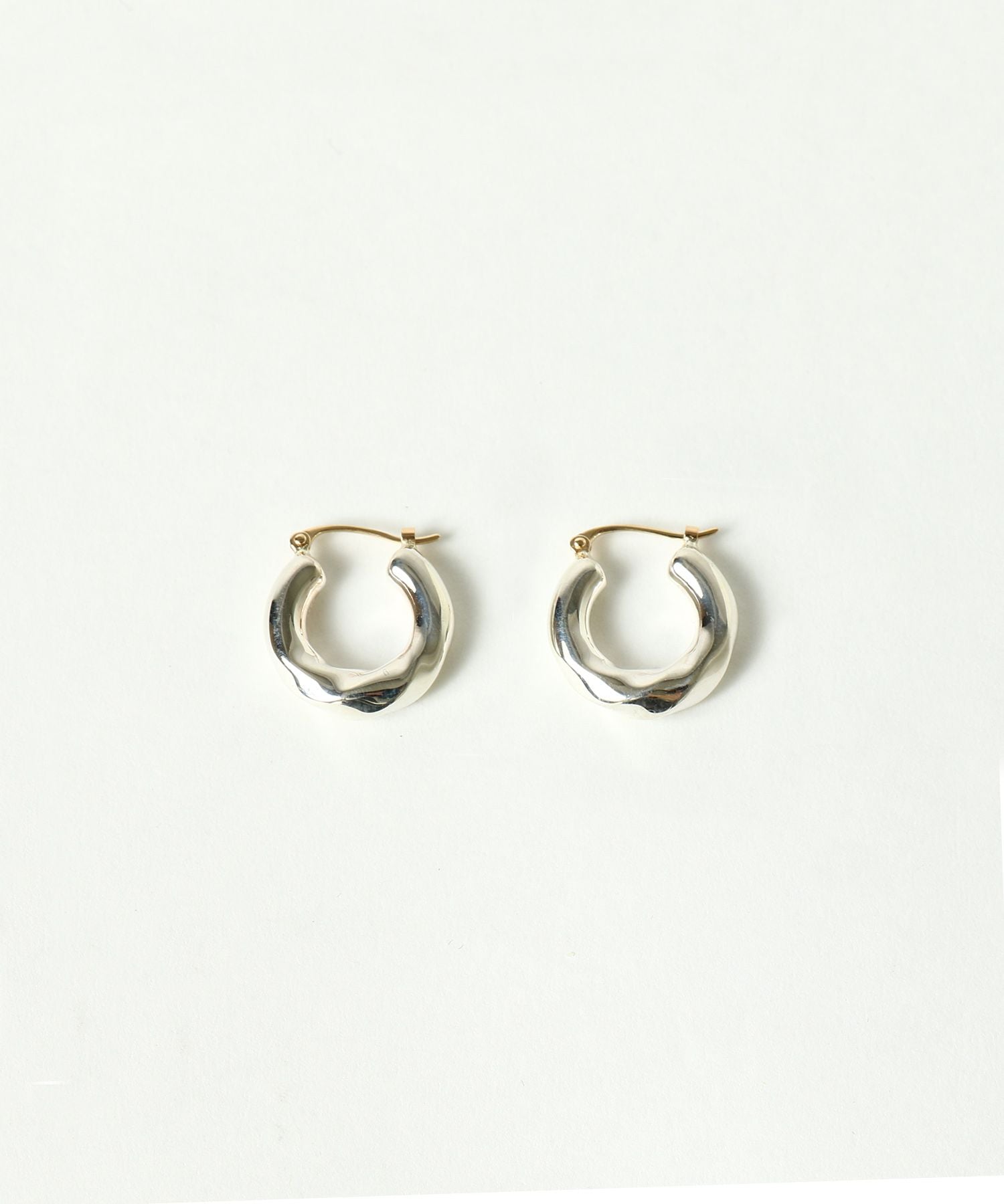 TWIST SMALL HOOP EARRINGS