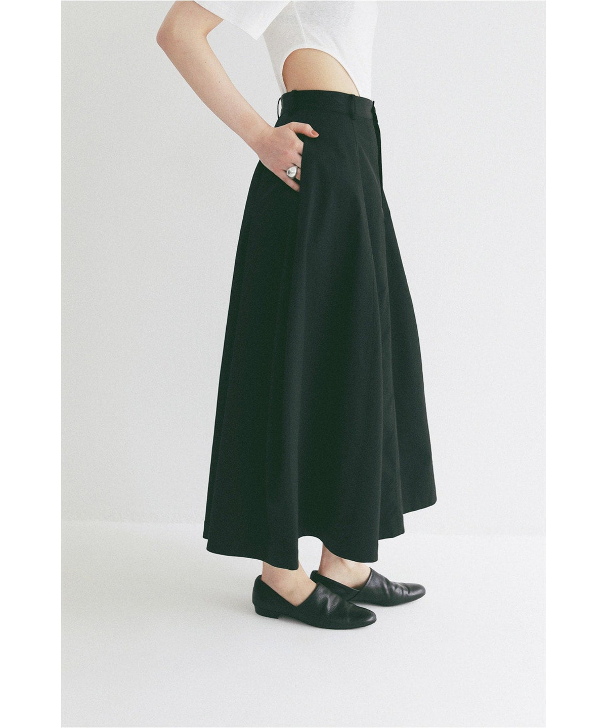 COCOON LINE VOLUME SKIRT