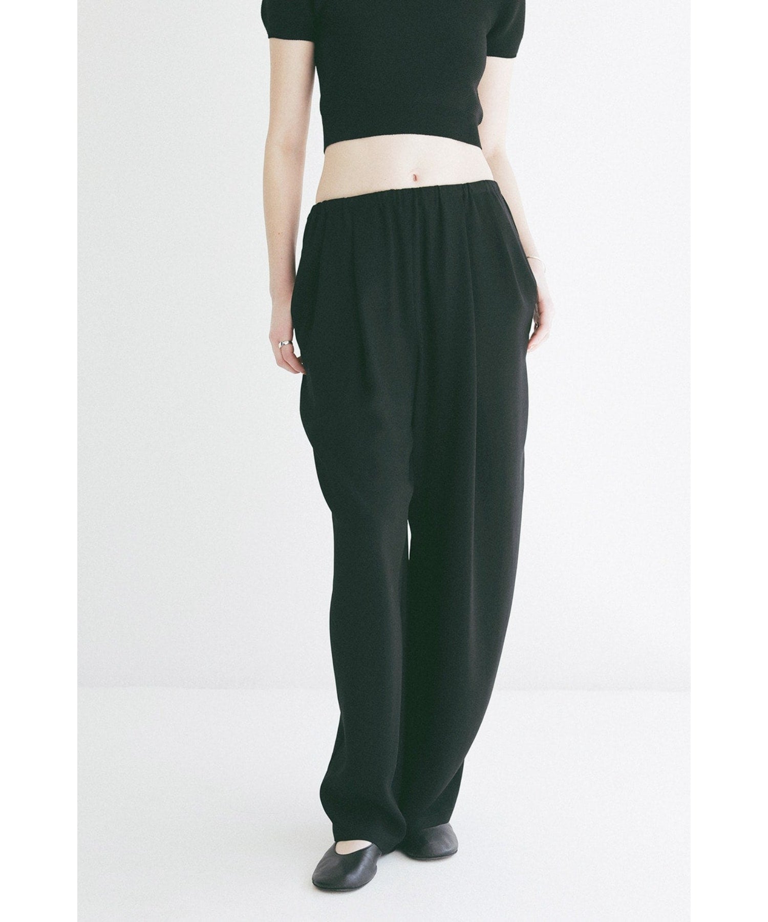 DRAWSTRING LOOSE TUCK PANTS