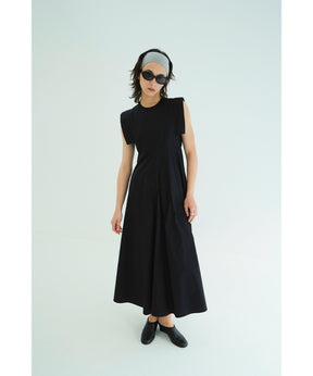 SQUARE SLEEVE ONEPIECE