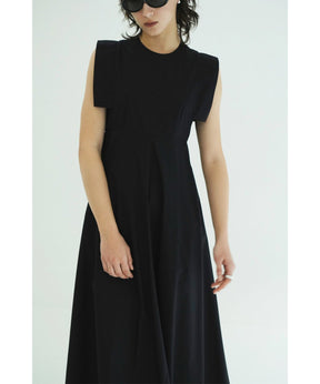 SQUARE SLEEVE ONEPIECE