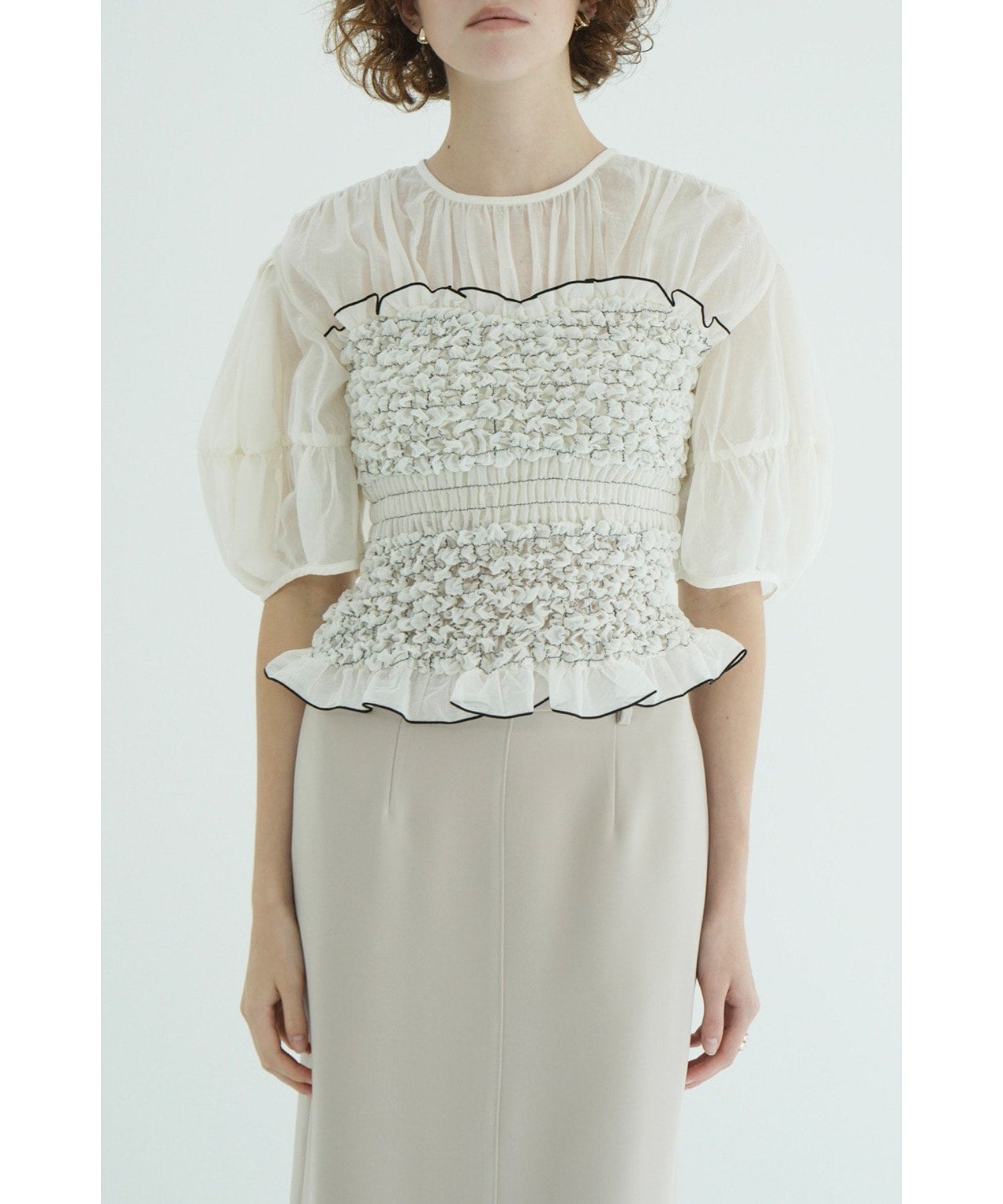 COLOR STITCHED SHIRRING TOPS