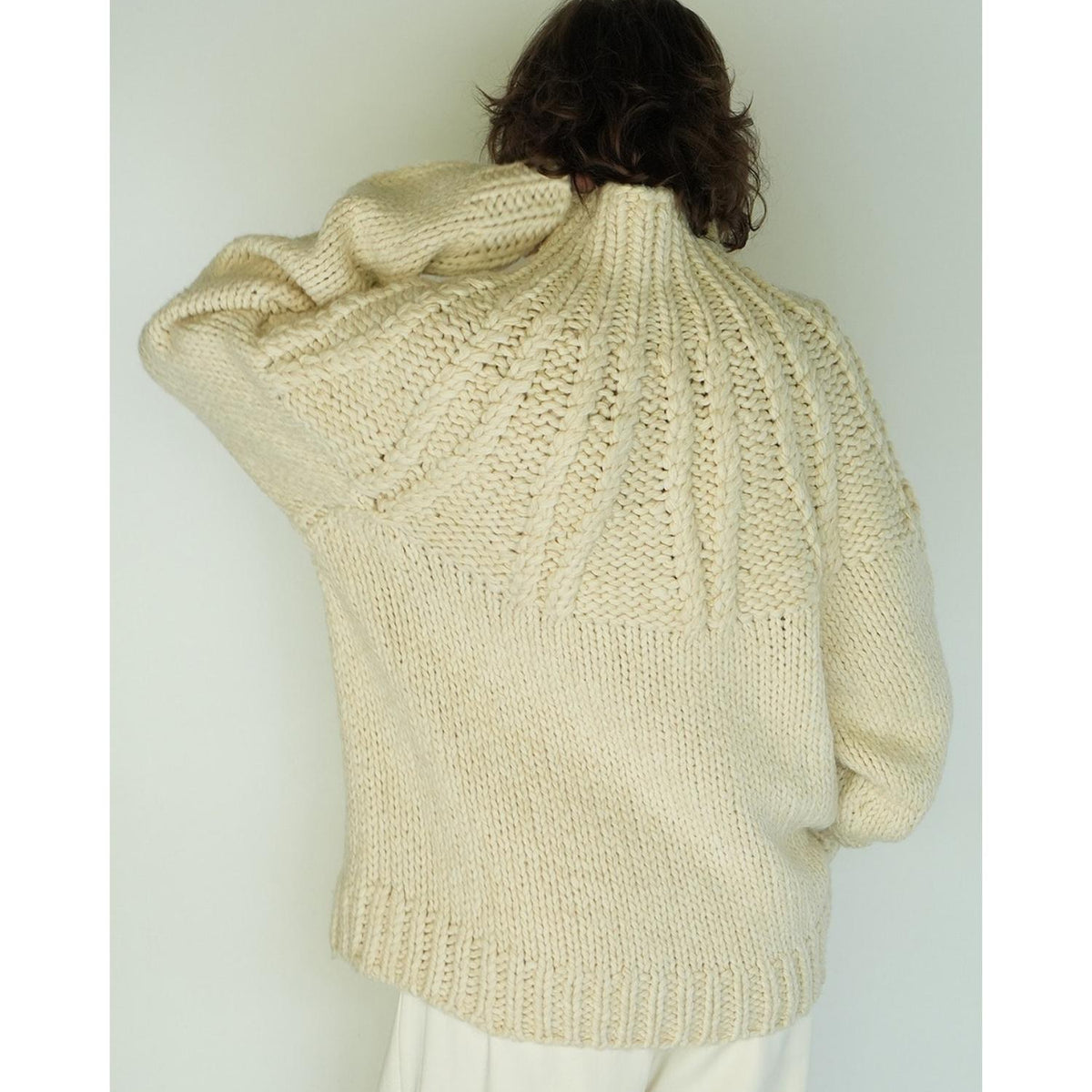 CHUNKY CABLE HAND KNIT TOPS CLANE