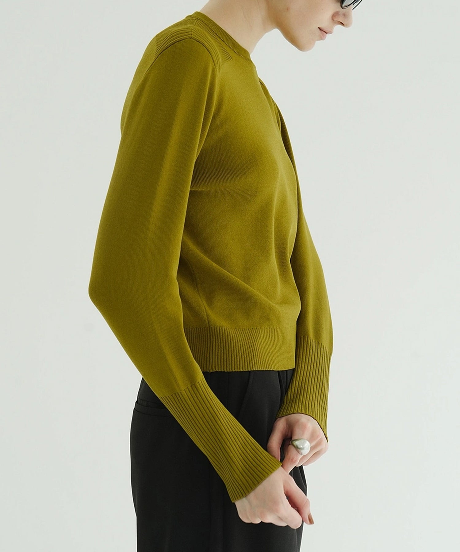 Basic Compact Knit Tops