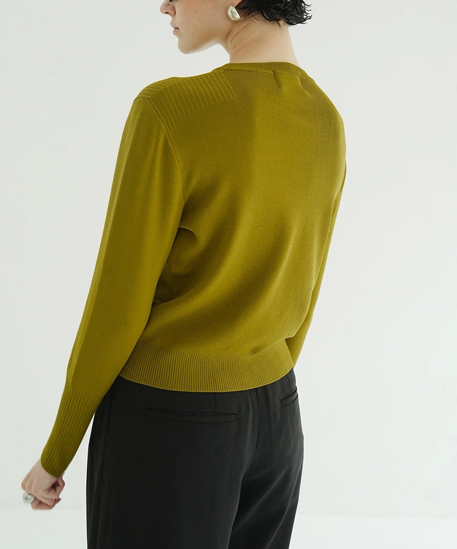 Basic Compact Knit Tops