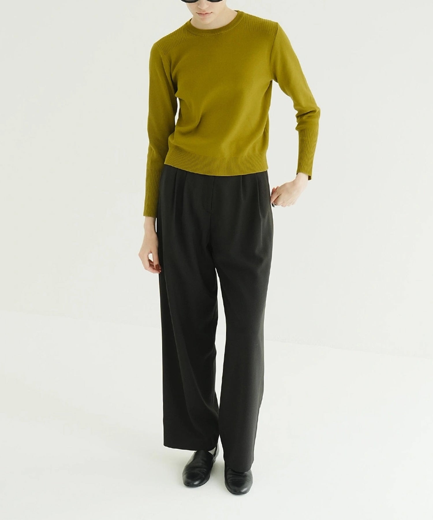 Basic Compact Knit Tops