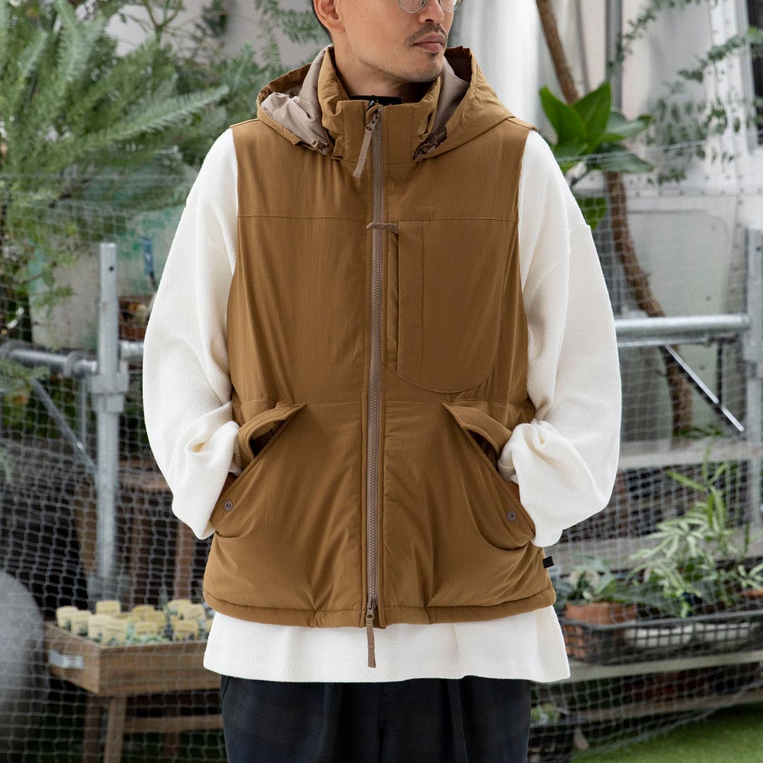 DAIWA PIER39 TECH PADDING FISHING VEST - ダウンジャケット