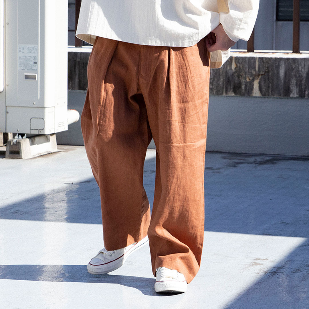 One-tuck Wide Tapered Pants